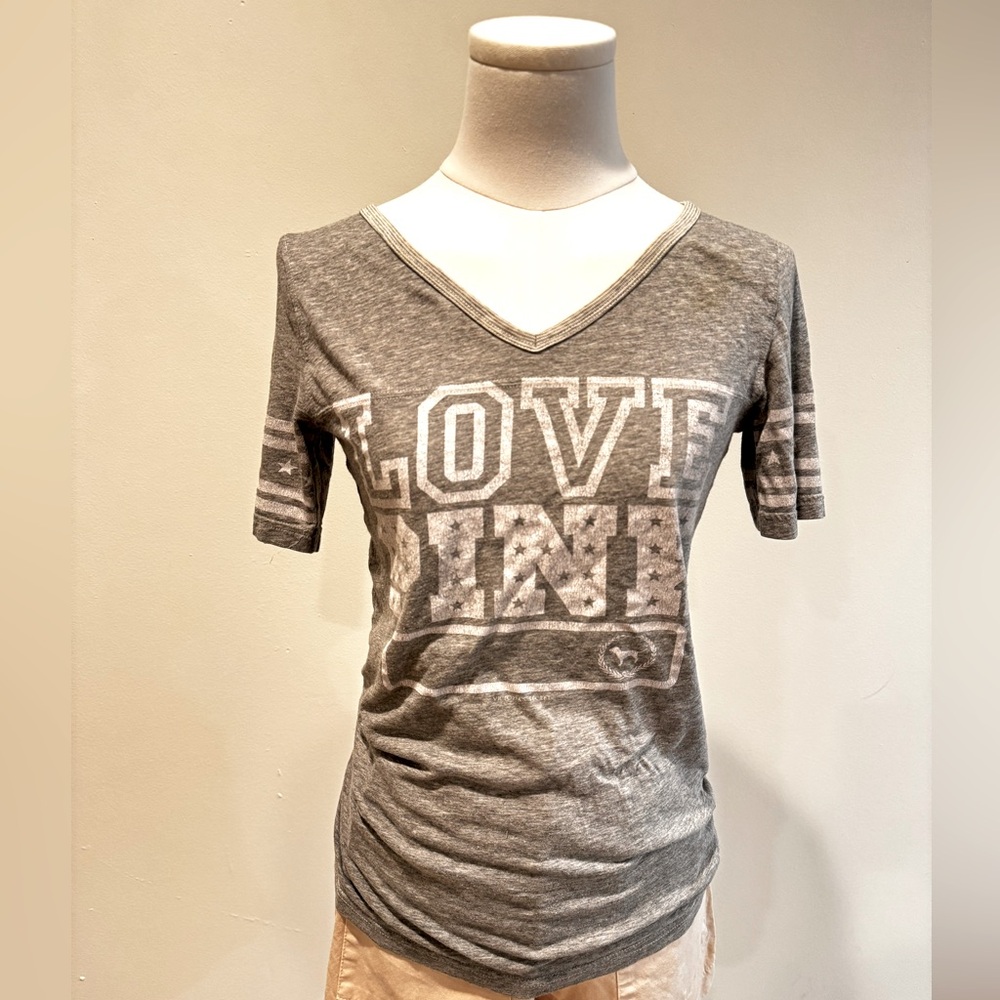 PINK Graphic tee